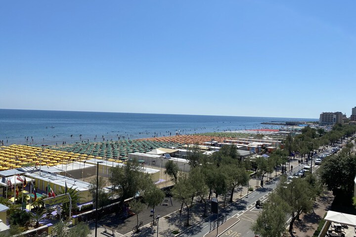 Beach 44 of 63