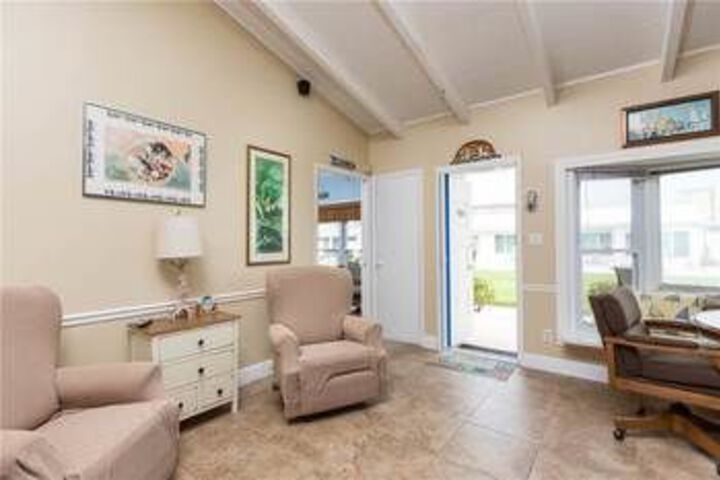 Beachaven 52 1 Bedroom Ground Floor Pool Sleeps 4 by RedAwning