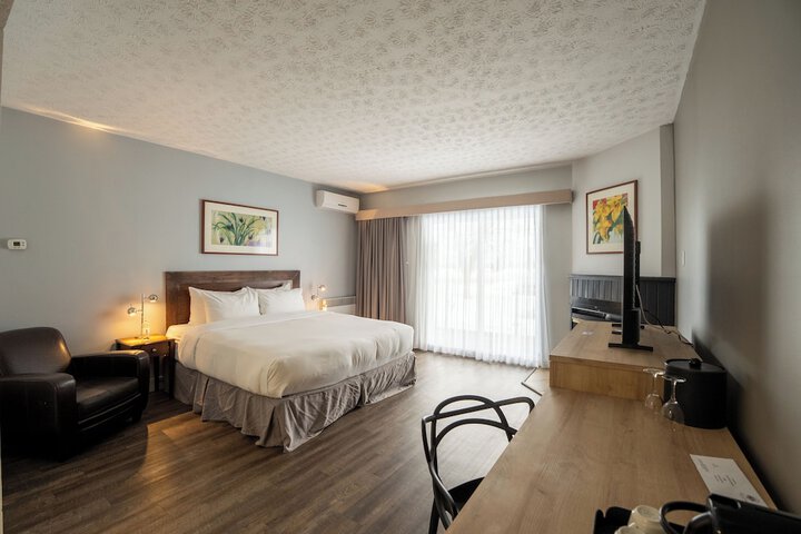 Room 26 of 69