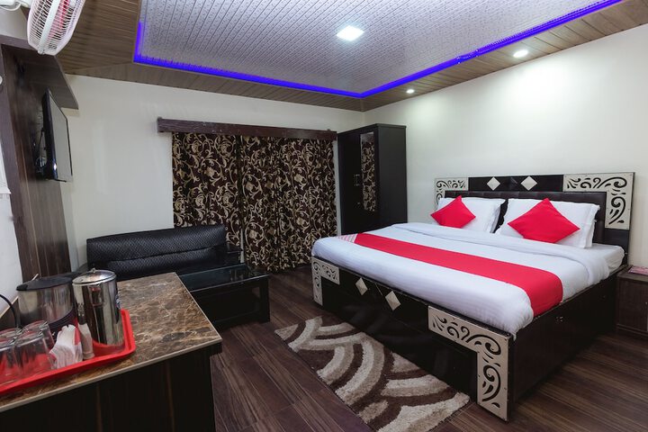 Room 9 of 29