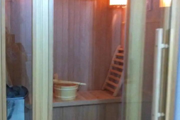 Room 4 of 13