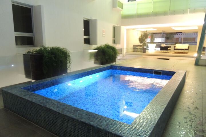 Pool 61 of 94