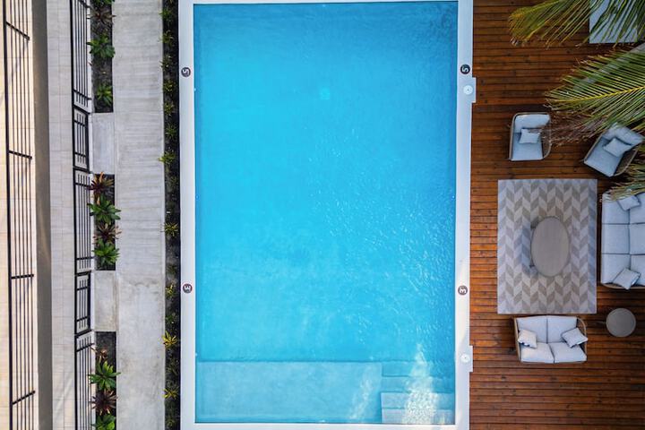 Pool 18 of 27