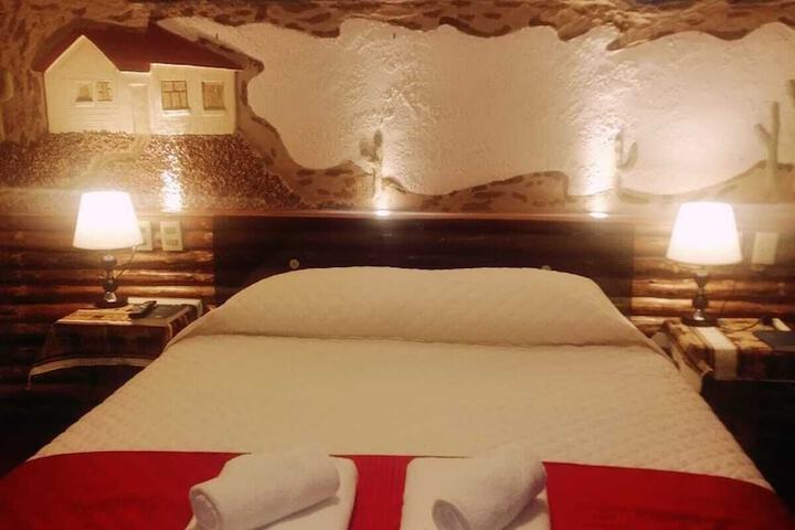 Room 2 of 7