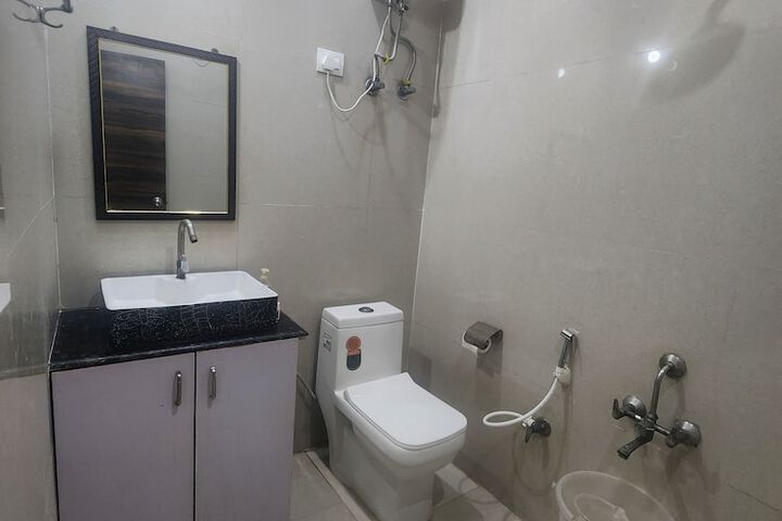 Room 42 of 72