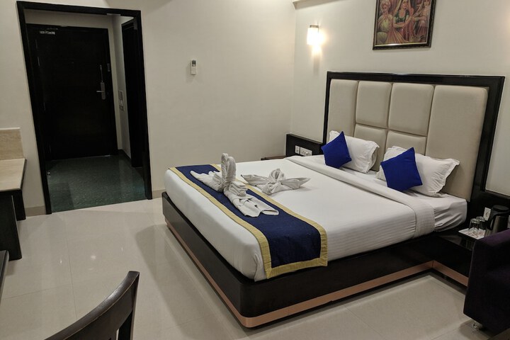 Room 52 of 84