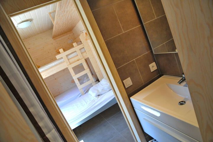 Room 4 of 19