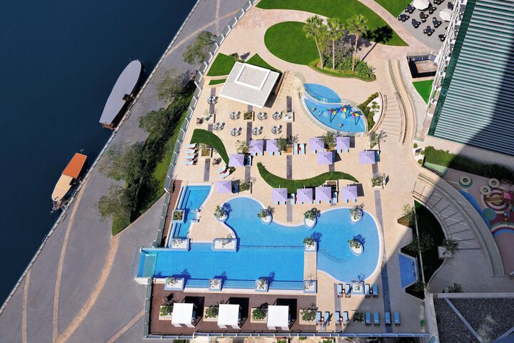 Hotel with Pool