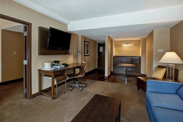 Room 13 of 95