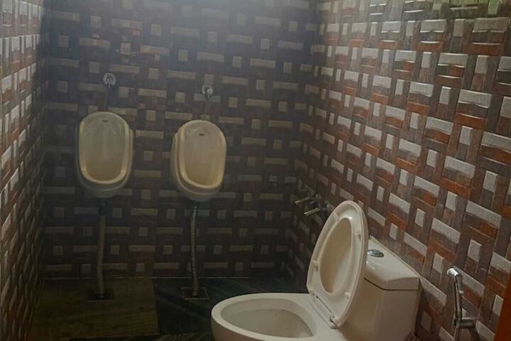 Room 34 of 50