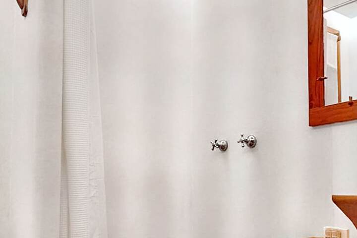 Room 36 of 134