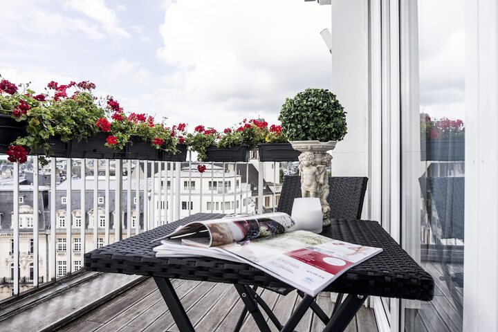 Terrace/Patio 134 of 300