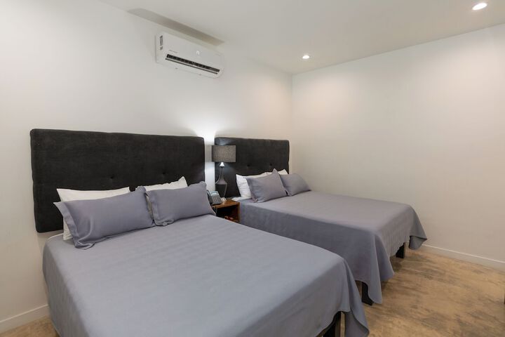 HOTEL MANADIA