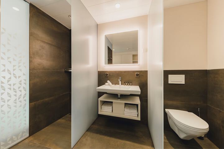 Room 35 of 55