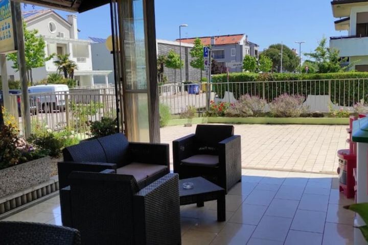 Terrace/Patio 22 of 65