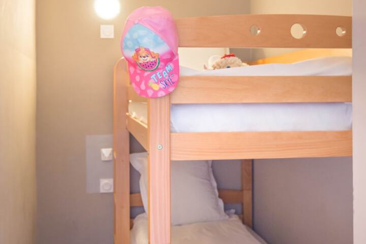 Room 46 of 127