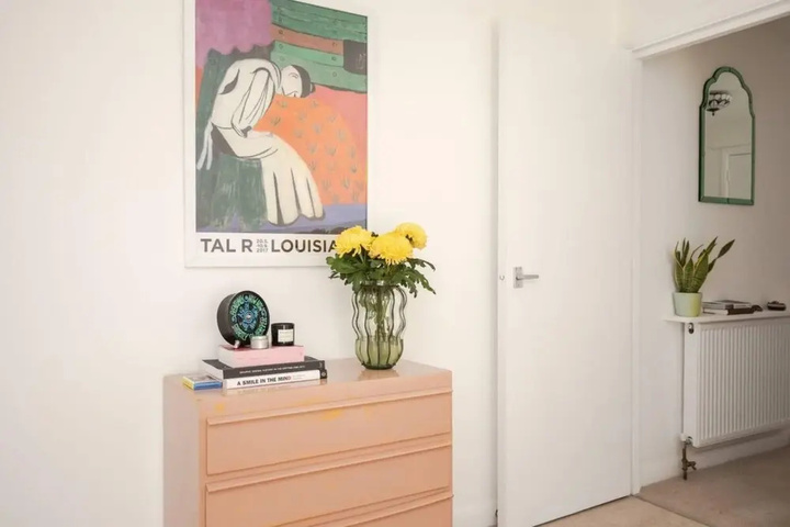 Room 2 of 20