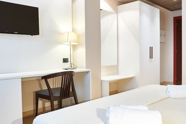 Room 6 of 21