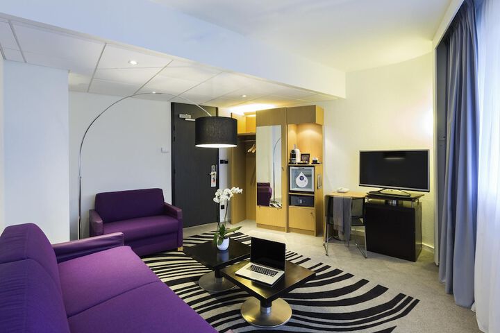 Room 71 of 278