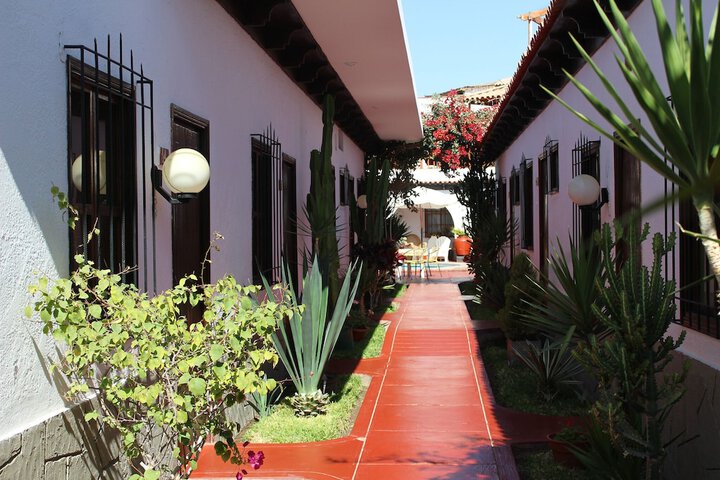 Hotel Exterior 31 of 36