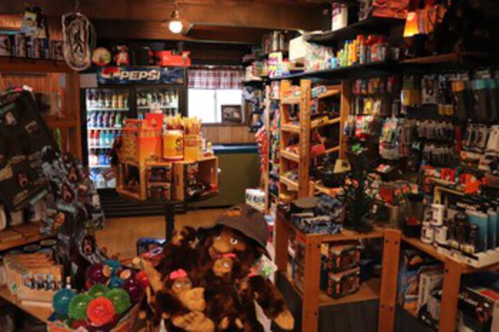 Gift Shop 451 of 504
