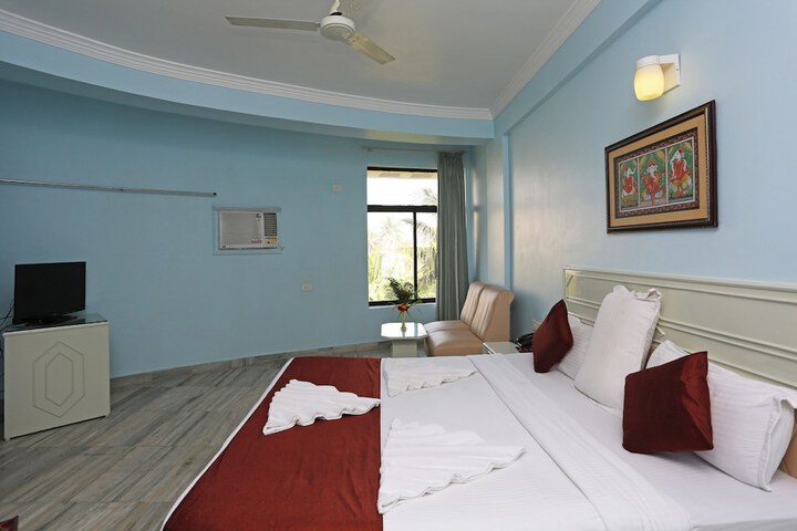 Room 13 of 24