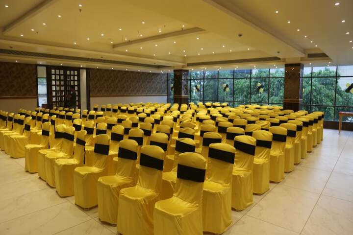 Ballroom/Hall 30 of 45