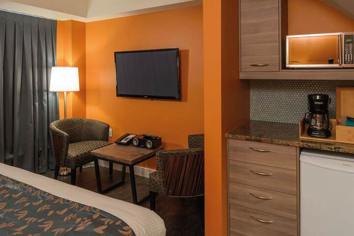 Room 17 of 108