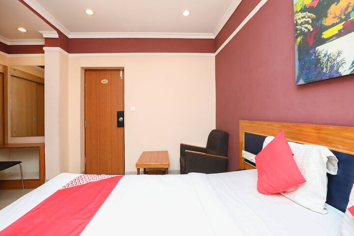 Room 11 of 20