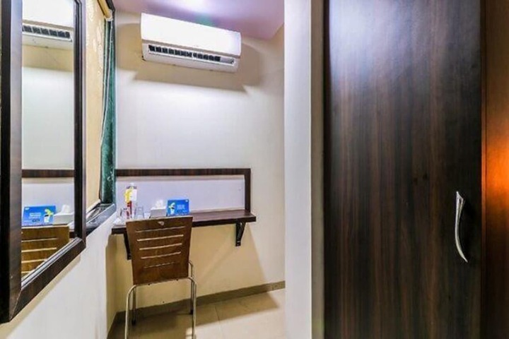 Room 17 of 20