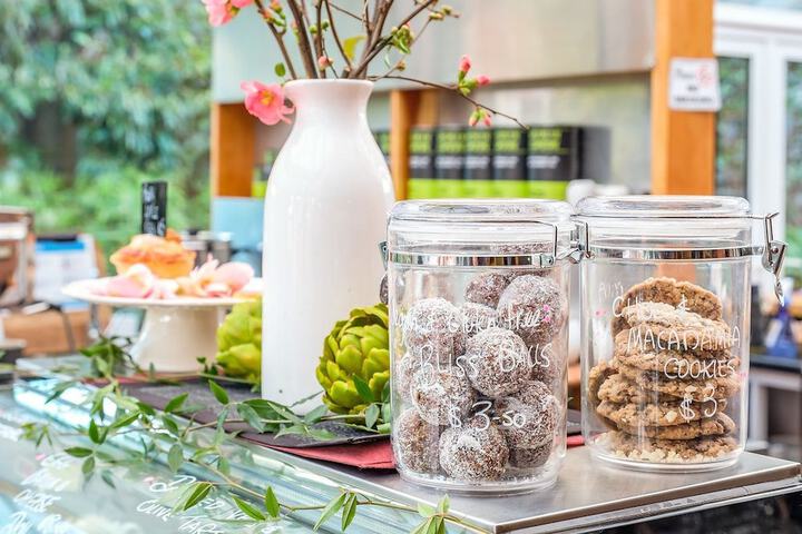 Breakfast/Coffee Service 35 of 60