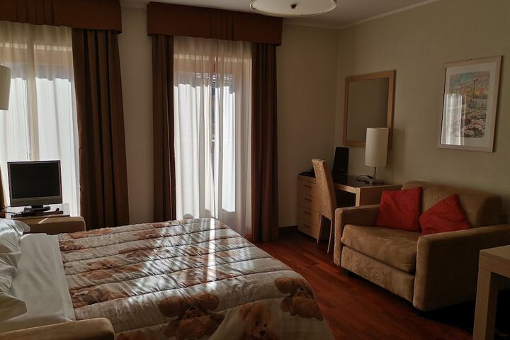 Room 17 of 59