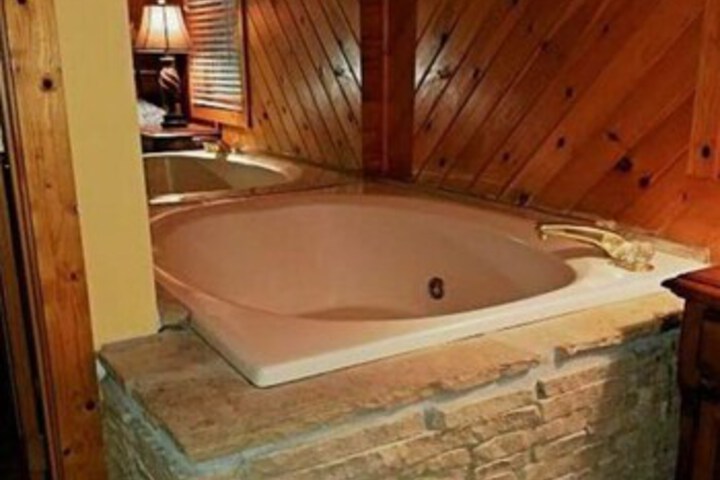 Deep Soaking Bathtub