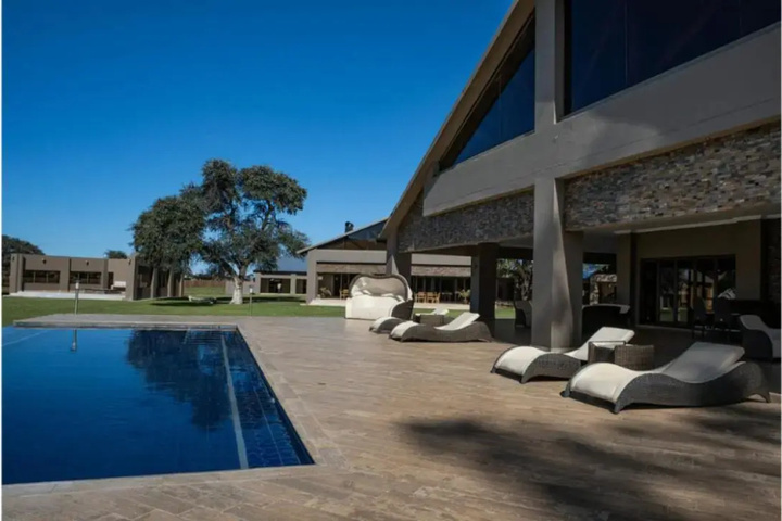 Pool 15 of 22