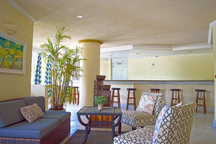Hotel Interior 8 of 92