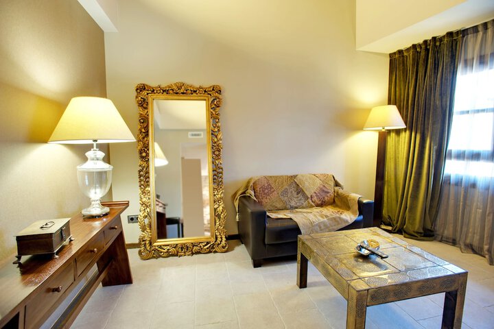 Room 7 of 20