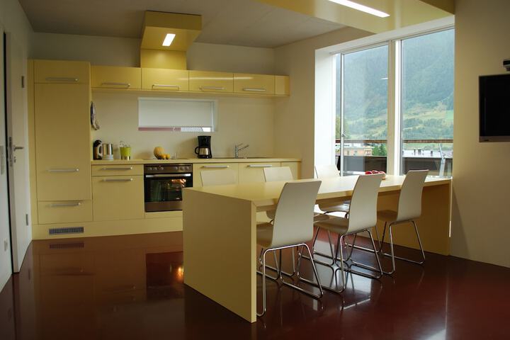 Room 26 of 58