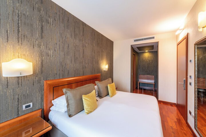 Room 7 of 58