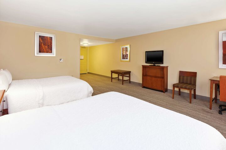 Room 9 of 36