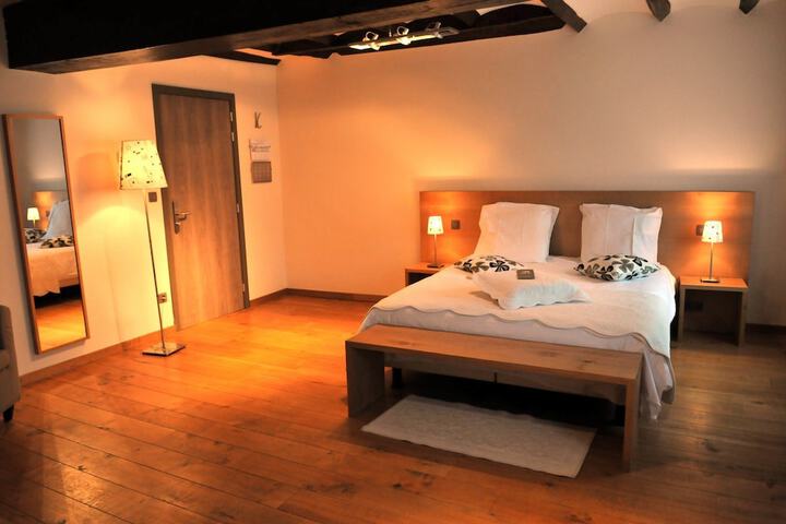 Room 18 of 47