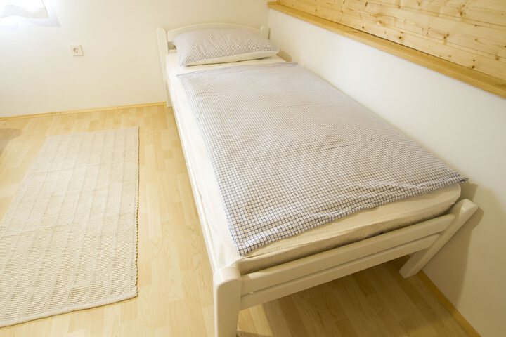 Room 5 of 26