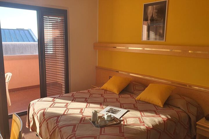 Room 8 of 46