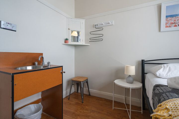 Room 14 of 61