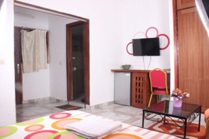Room 30 of 38
