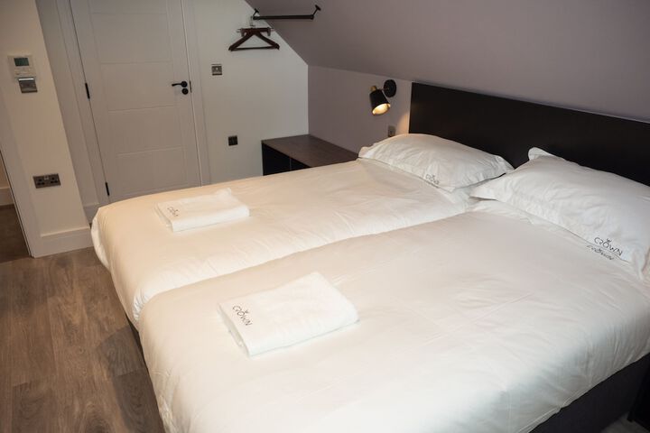 Room 40 of 87