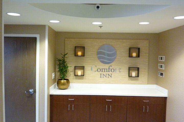 Hotel Interior 10 of 68