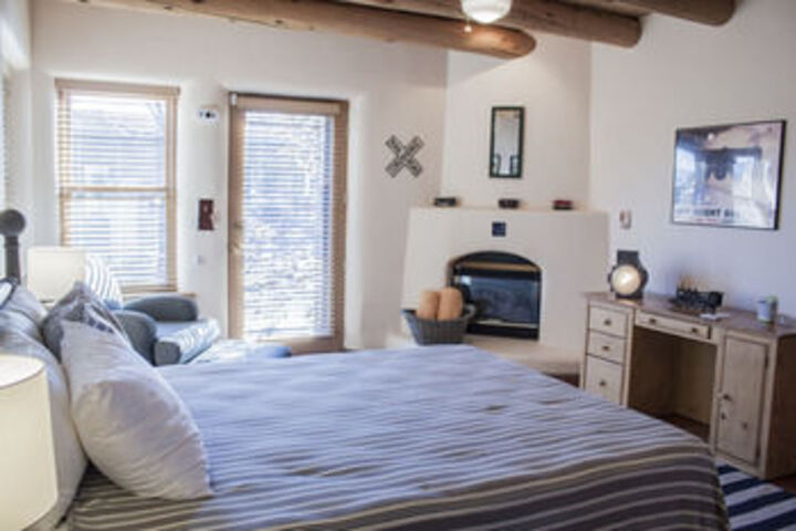 Room 15 of 50