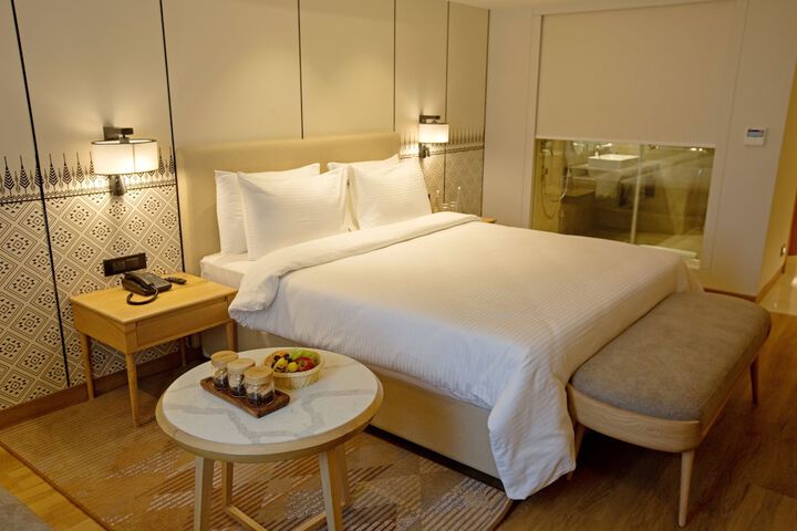 Room 13 of 111