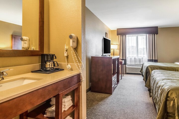 Room 9 of 30
