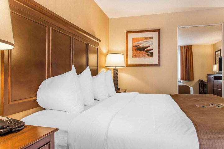 Standard | King Bed (15 of 23)